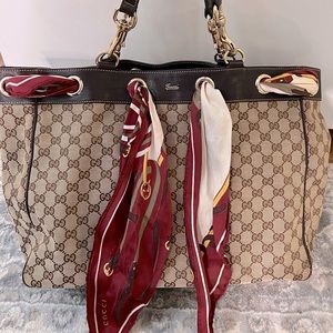Gucci tote bag with detachable scarf